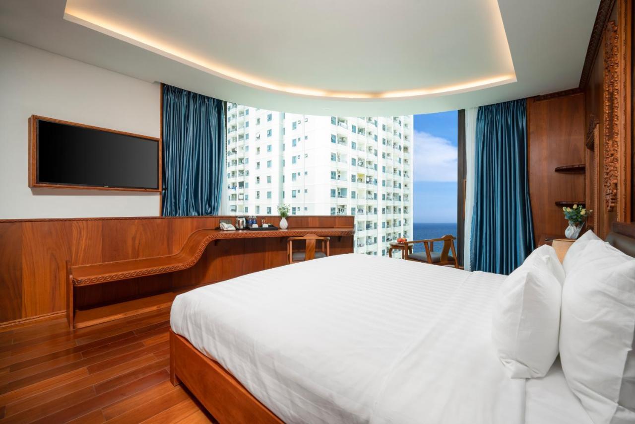 Monalisa Luxury Hotel Da Nang Exteriör bild